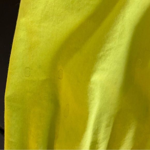 Bebe lime citrus green blouse button up top with belt and ruffles women’s size M - Picture 11 of 12